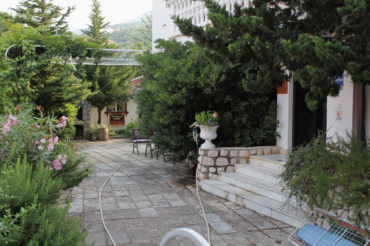 Apartments And Rooms With Parking Space Klenovica, Novi Vinodolski - 5590 Exteriér fotografie